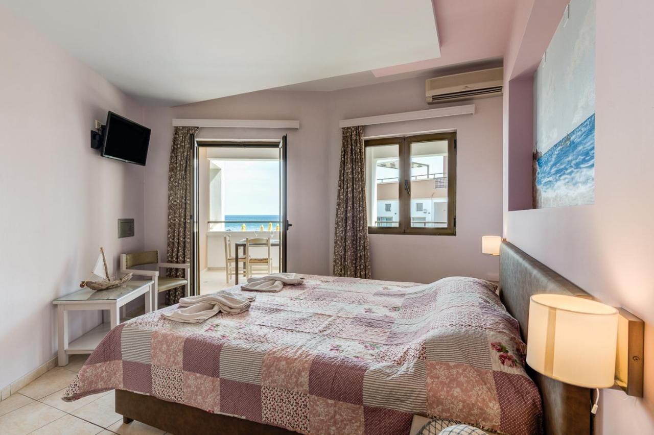 Alkionis Beach Hotel Apartments Sfáka Buitenkant foto